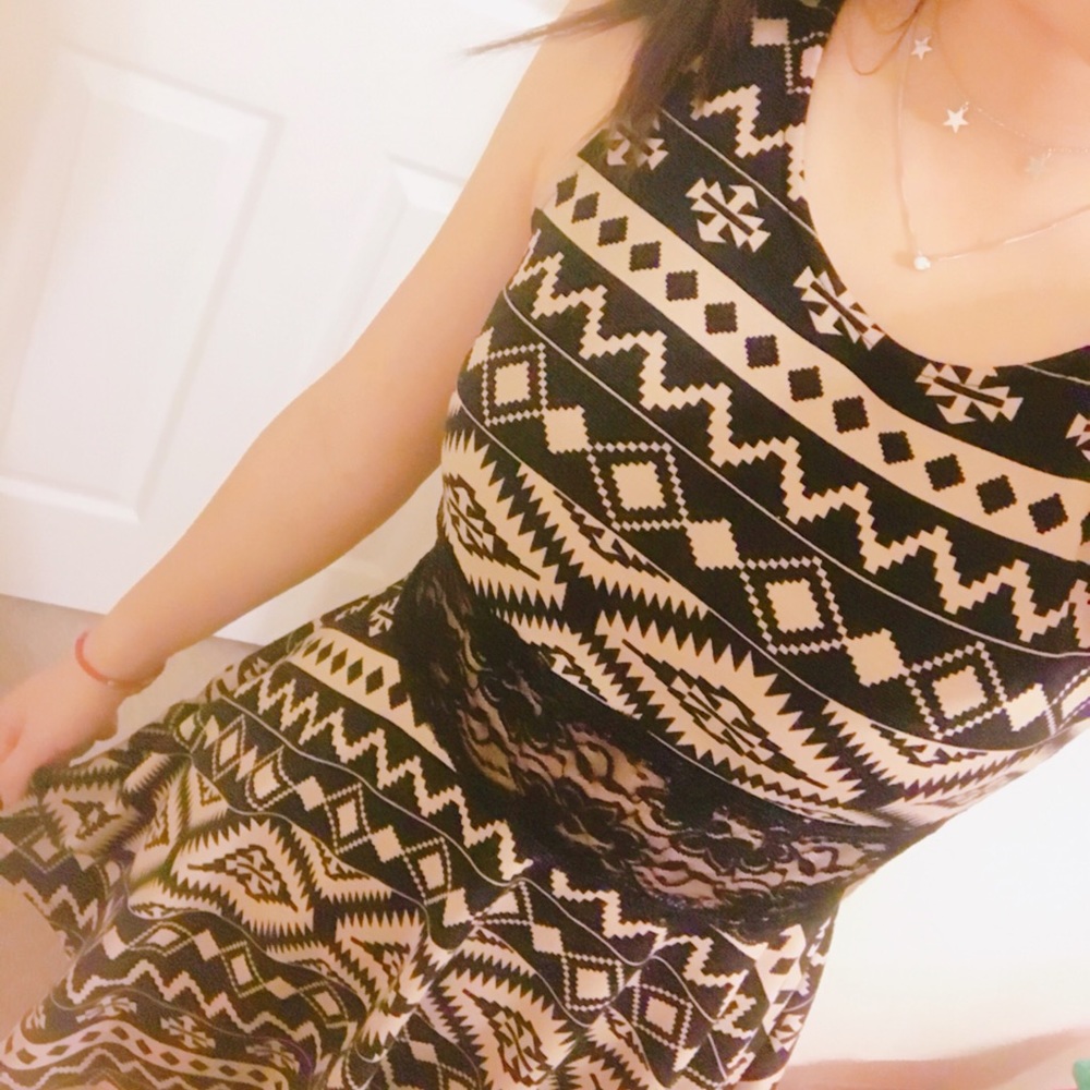 Geometric patterned sleeveless dress!!